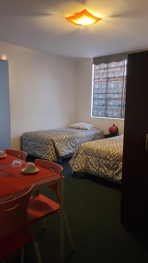 Don Alejandro Bed & Breakfast Trujillo Bagian luar foto
