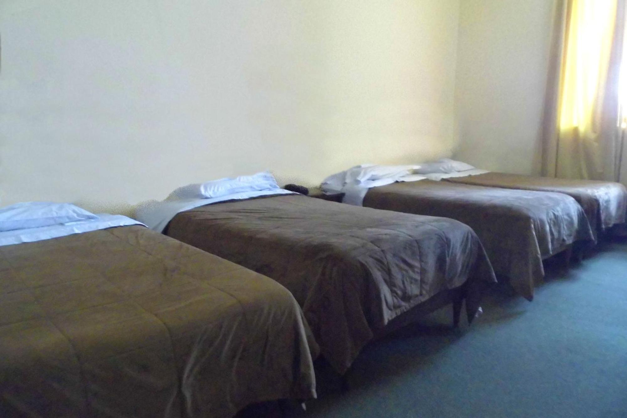 Don Alejandro Bed & Breakfast Trujillo Bagian luar foto